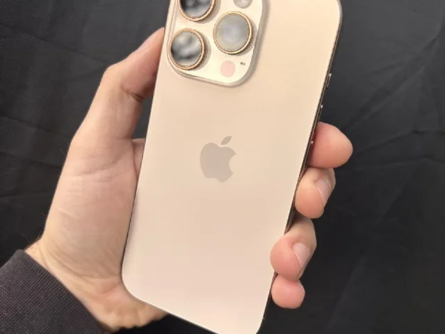 Фото: iPhone 16 Pro, 512 ГБ