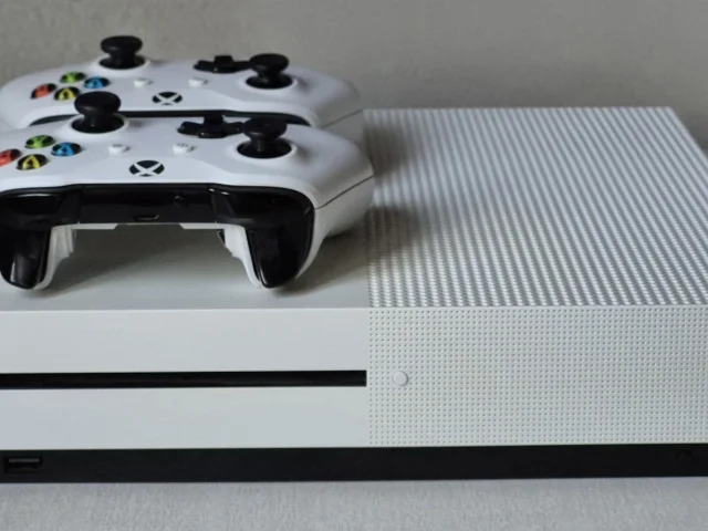 Фото: Продам xbox one s на 512GB состояние идеальное