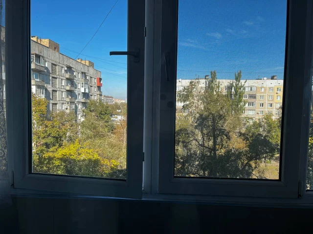 Фото: Продам 3-комнатную квартиру в Донецке на Текстильщике по ул.Островского. Квартира крупногабаритная, 7/9эт.дома в очень х