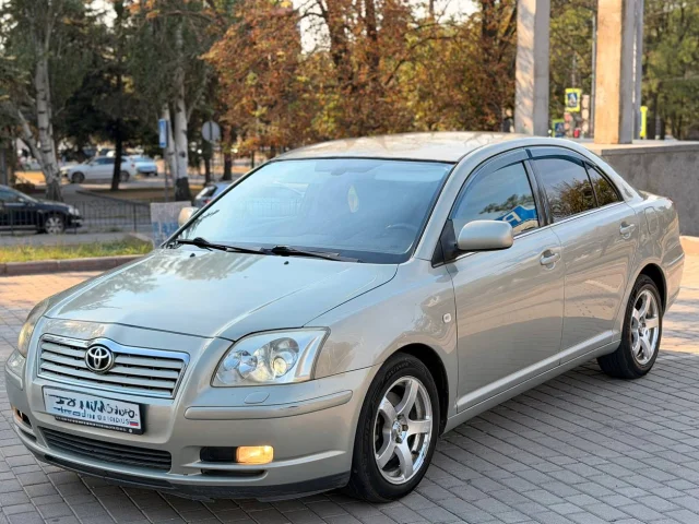 Фото: Продам TOYOTA AVENSIS 2003 год 2.0 автомат мотор без вложений сель и поехал Ходовка не стучит не гремит все в полном пор