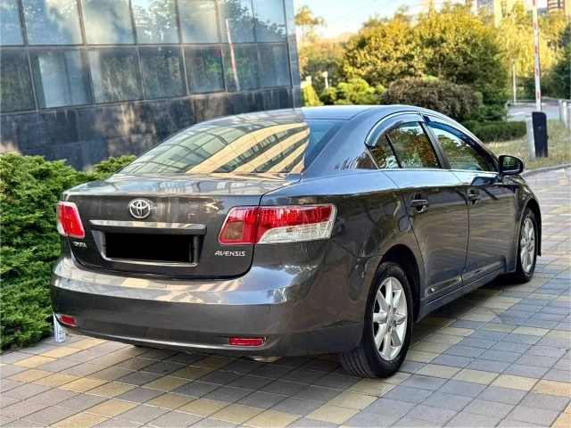 Фото: Продам Тойота   Avensis 2010 года,в хорошей комплектации и  состоянии, мотор - коробка работает как положено,  механика