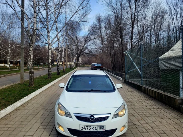 Фото: 🚘 Марка Opel Astra J (Опель Астра J )