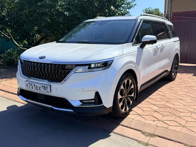Фото: Продам Кросвен премиум класса KIA Carnival 2021 года 2.2 дизель 202 л.с полноценный и надежный автомат 8 ступеней самая