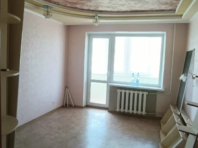 Фото: Горловка!!! Продам 2 -х ком. кв-ру, ул. Миллеровская, 11а (Калиновка). 2/5, не угловая. Комнаты раздельные, большая клад