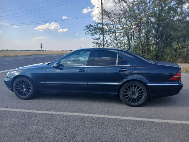 Фото: Продам Mercedes-Benz s320.2001г.Мотор3.2. Не дымит работает ровно,автомат не пинает,пневма рабочая.Сел поехал.Оформлен н
