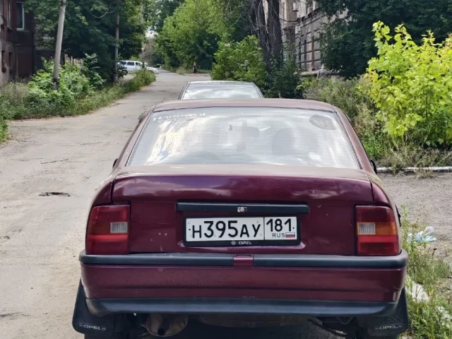 Фото: Продам Opel Vectra a 1.8