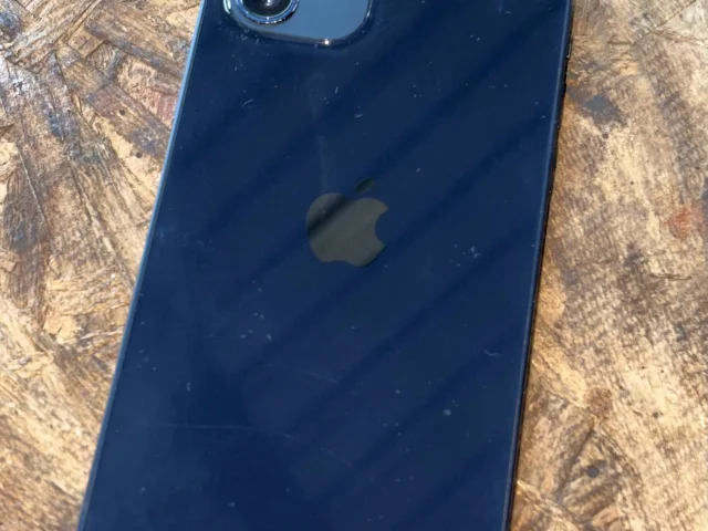 Фото: Продам iPhone 12 64GB