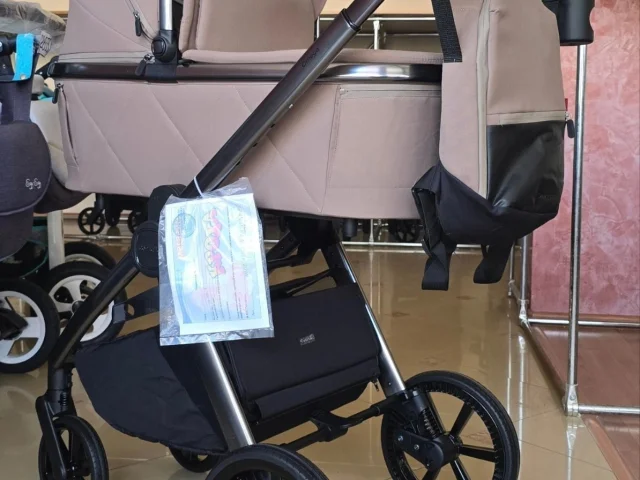 Фото: Продам коляску 2в 1 Carrello Omega в бежевом цвете полный комплект (тёплый чехол на прогулочный блок, дождевик, москитна