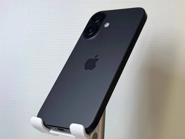 Фото: Продам IPhone 16 256Gb Sim+eSim в цвете Black Edition