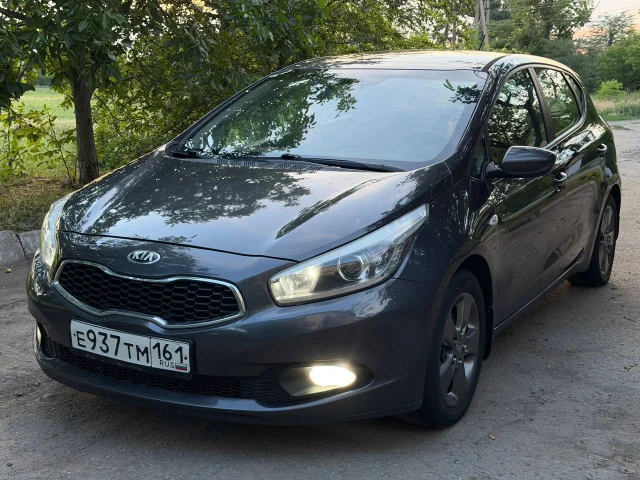 Фото: Продам KIA Ceed JD 2014 год