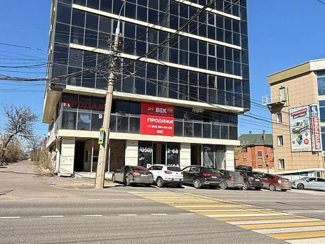 Фото: Продажа здания в центре.