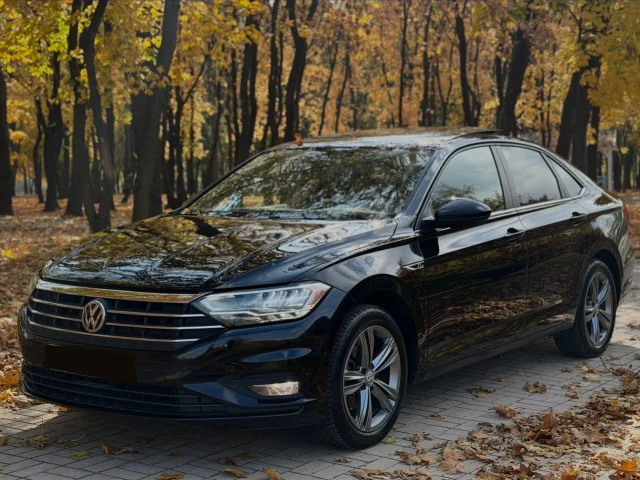 Фото: Volkswagen Jetta R-Line
