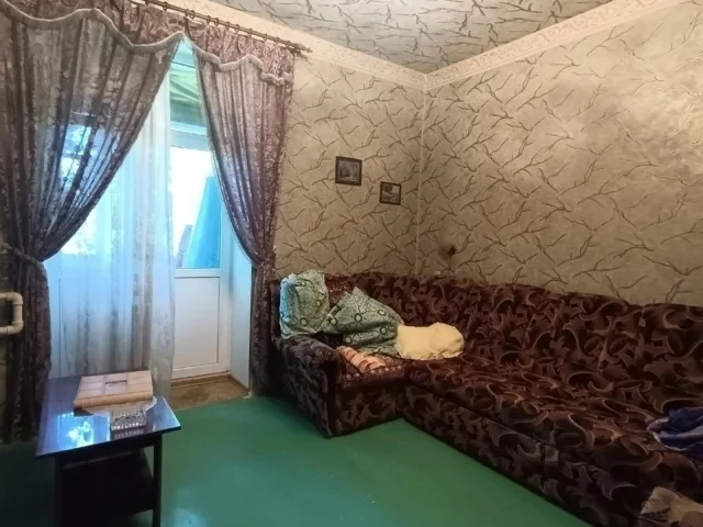 Фото: ❗❗❗Продам 2-х ком. кв-ру, ул. Пушкинская 15, 3/4. Окна пластик, комнаты раздельные, с/ у раздельный - плитка, высокие по