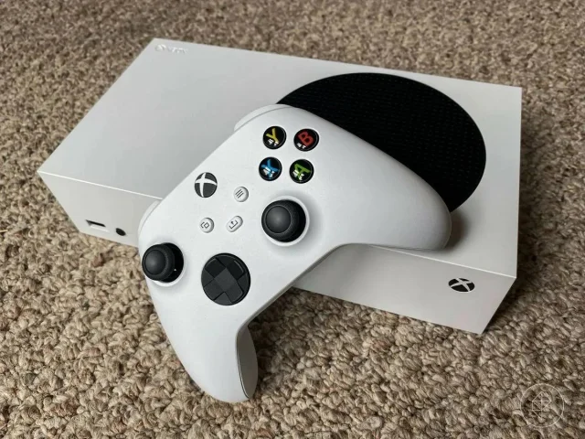 Фото: Продам X box series s на 512 гб