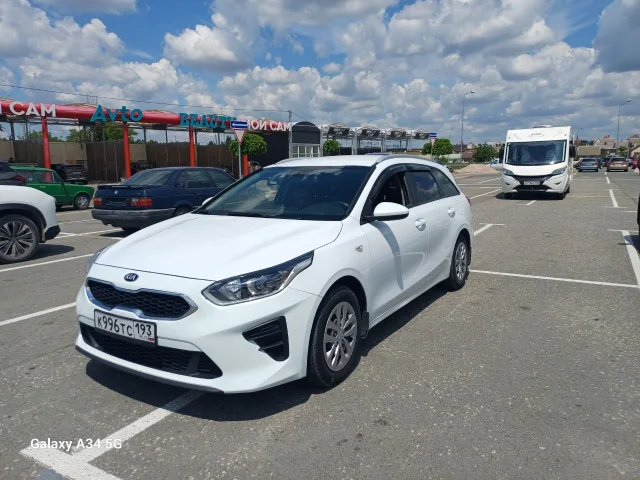 Фото: Отл корейский Сид 19г.двиг1.6диз.проб130т.механика.цена1.420.Акимовка