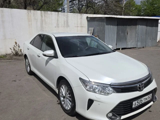 Фото: Продам Тойота камри 2014 год . Объем двигателя 3.5 , коробка обычный автомат. Машина в отличном состоянии абсолютно без 