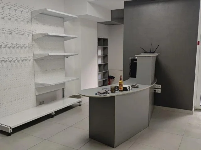 Фото: Сдается коммерческая нежилое помещение. Общ. пл. 68.2 м²