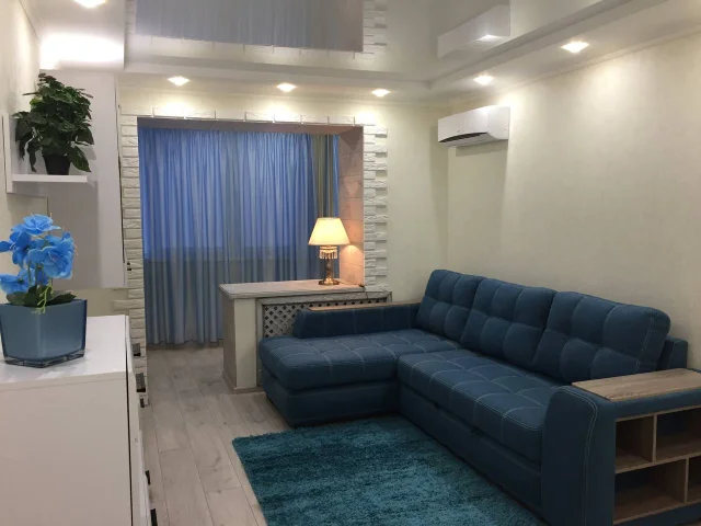 Фото: Предлагается в продажу 1 к.кв. 33,2м.кв, в центре г. Мариуполь,по пр. Ленина. квартира расположена на 7 этаже 12 дома. И