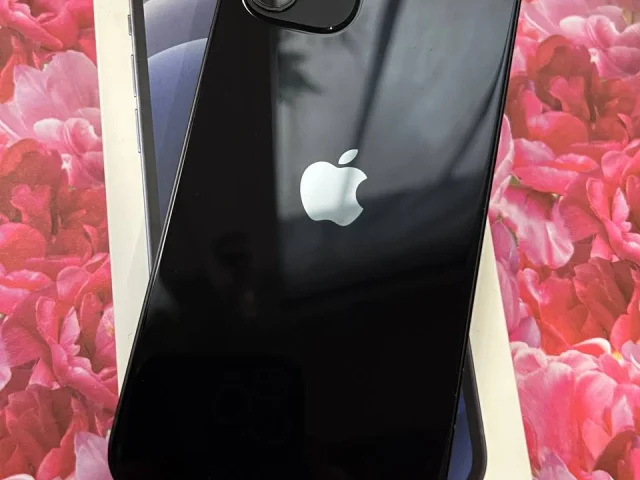 Фото: Продам IPhone 12 64GB