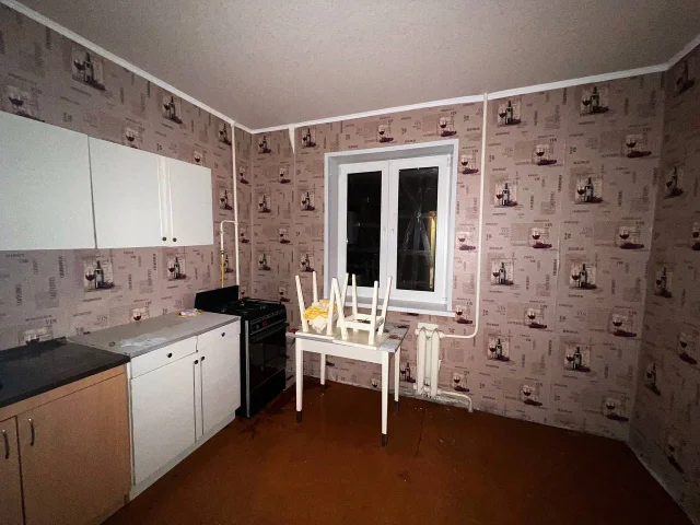 Фото: собственник...............15 000 руб в месяц Сдам в аренду 1-комнатную квартиру. Чешка. 2 этаж 9-ти этажного дома. Район