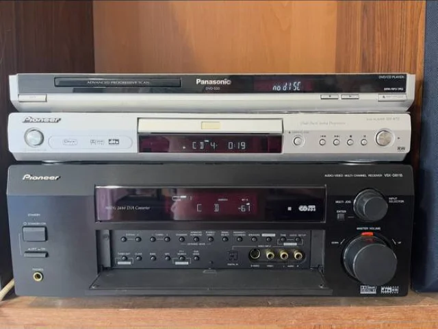 Фото: Pioneer VSX 811 7.1 ресивер усилитель домашний кинотеатр 17500₽ Саб 15000₽ Донецк