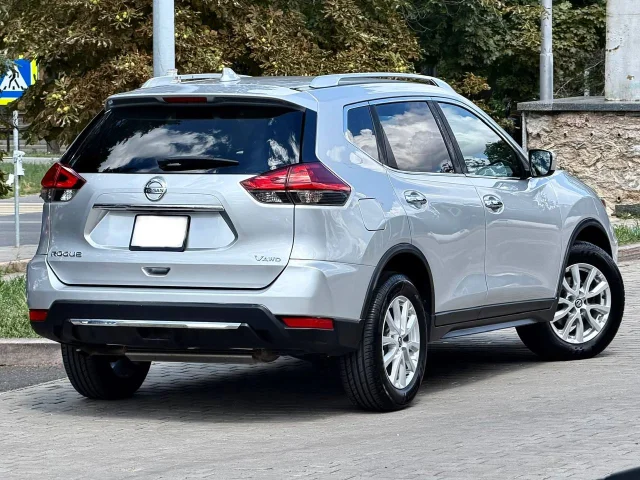 Фото: Nissan ROGUE ( X-Trail ) AWD