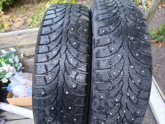Фото: Продам б/у зимнюю резину на докатку,шипованная 185/65 R 15,в хорошем состоянии,ездили два месяца (комплект)