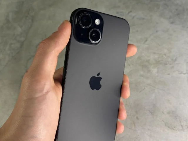 Фото: iPhone 15, 128 ГБ,