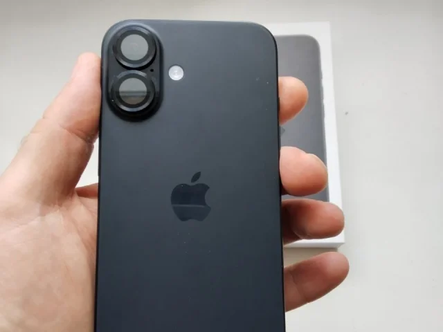 Фото: Продам iPhone 16 128Gb, состояние нового телефона