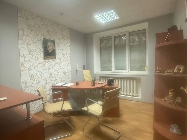 Фото: Продажа Коммерческого Помещения Площадь Ленина!