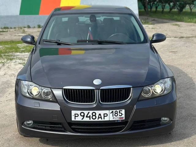 Фото: Марка BMW 3 E90
