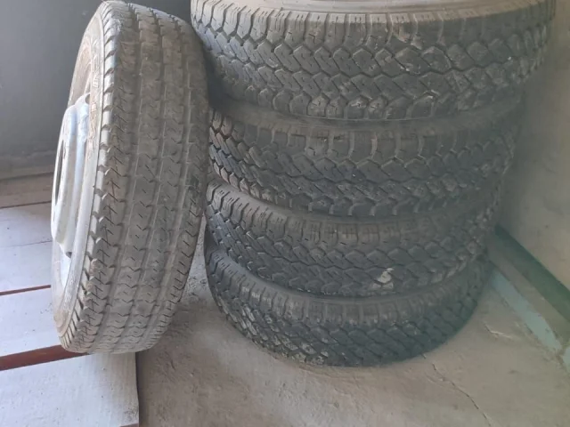 Фото: Продам. 5т за шт