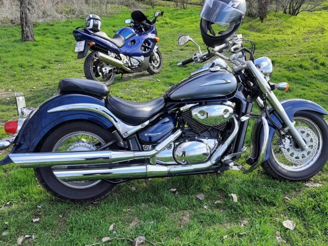 Фото: Продам мотоцикл Suzuki Intruder LS 400 в отличном состоянии, пробег 12000, 2005 г. выпуска. Российская регистрация. Цена
