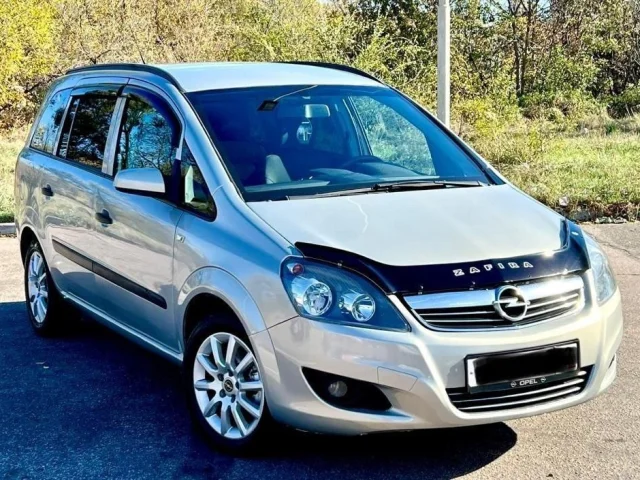 Фото: Продаю Opel Zafira B, ( Опель Зафира В) , 2011 г.в. КПП механика.Объем 1.6 xer ( не метан ) . 7- ми местный комфортный а