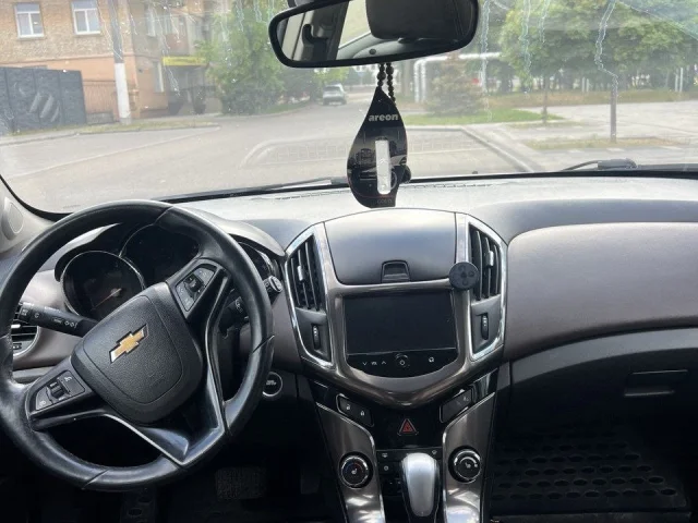 Фото: Chevrolet Cruze  2014 года выпуска 1.8 АКПП 170тыс прoбeг, мaкcимaльнaя комплектация
