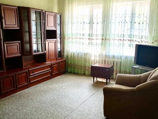 Фото: Продам 2-х ком. кв-ру, пр.Ленина 47, 1/2. Квартира не угловая, теплая , раздельной планировкой. Общая площадь 48 кв. Нов