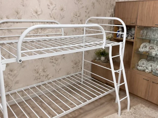 Фото: Продам кровать в хорошем состоянии
