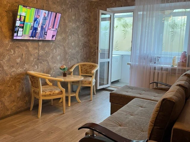 Фото: Продам 3-х ком.кв-ру, ул. Остапенко 70, 4/5. Квартира не угловая , с КАПИТАЛЬНЫМ ремонтом. Общая площадь 54 кв.м. Новые 