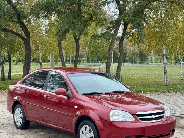 Фото: Продам Chevrolet Lacetti 2009 года, находится в Мариуполе. Пробег 168 т. км, двигатель 1.6. Два владельца. Состояние отл