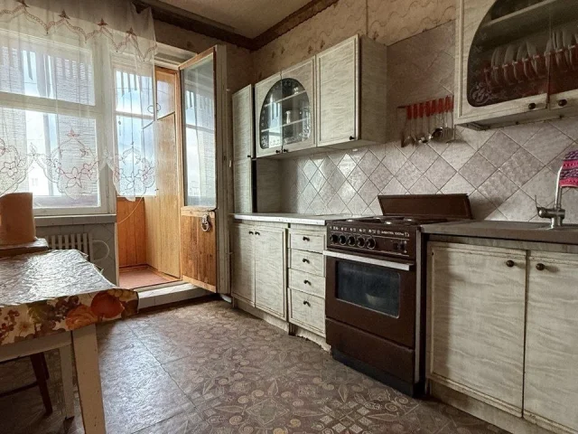 Фото: Готова к продаже 3- комнатная квартира по адресу г. Энергодар, ул. Воинов -Интернационалистов, д. 12