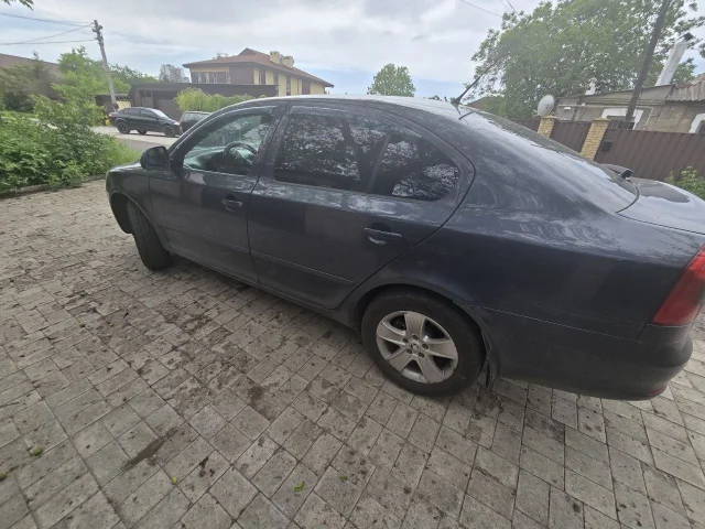Фото: Продам Шкода октавия а5 2010г. Мотор 1.8турбо работает ровно масло не расходует. коробка (ДСГ) не пинает работает как на