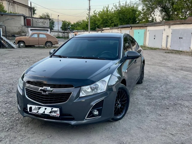 Фото: Chevrolet Cruze рестайлинг 2013 г