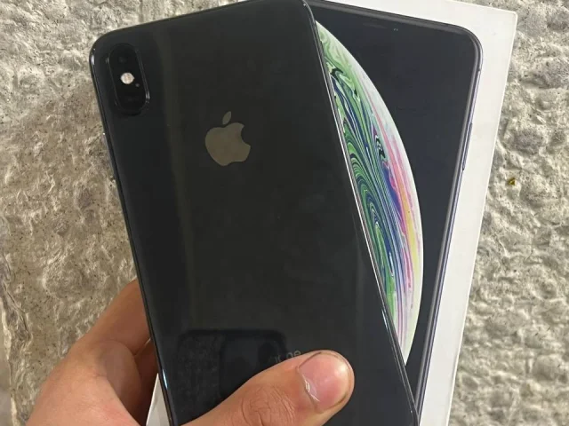 Фото: Продам IPhone XS MAX 256gb 77акб🔋 родной без вскрытий, состояние телефона идеальное без трещин и сколов любые проверки с