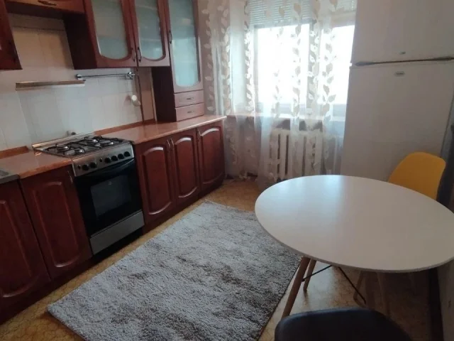Фото: ✅Сдам 3ком квартиру в Ворошил. р- не, ул. Университетская- Комсомольский пр- т, 2/5 эт. Хорошее состояние, современная м