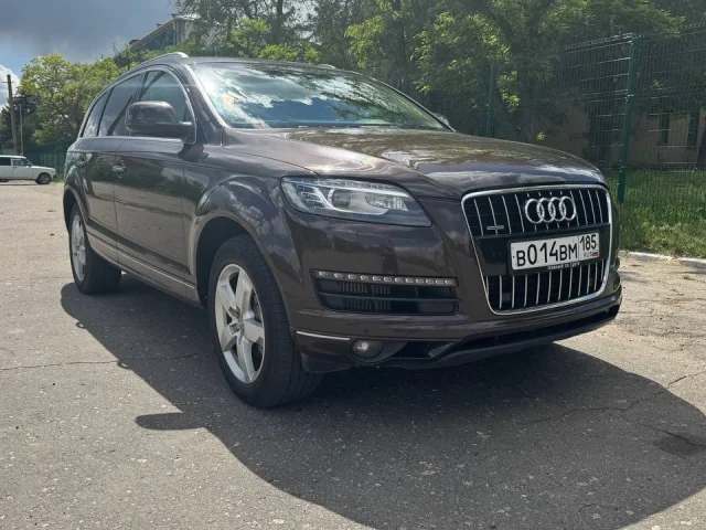 Фото: Продам Ауди Q7 2013 года в отличном состоянии !! Мотор 3 литра дизель !! Пробег 229 тыщ !!Автотека зеленая Пневма не спу