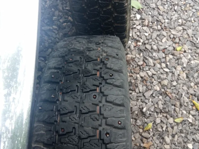 Фото: Зимние шины Красный Яр 175/70 R13 (шип) с камерами цена 3000 пара