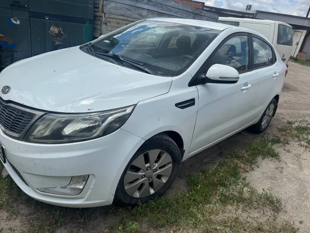 Фото: Продам KIA RIO 2012 год