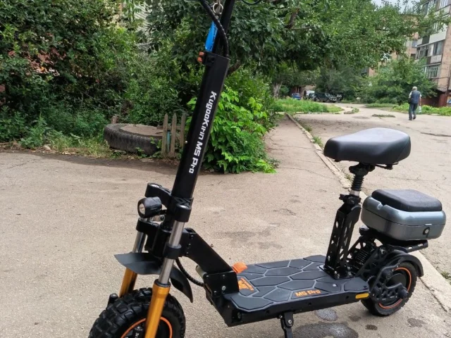 Фото: Продам  KUGOO KIRIN M5 PRO  мощностью двигателя в 48 V 1000 W и емкостью батареи в 21 Ah. Цена 50000т