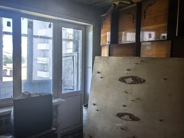 Фото: Продам !1  комн.квартиру гостиного типа(малосемейка)Левобережний   р-н. Ориентир Вечерний рынок, Этажность 3/9