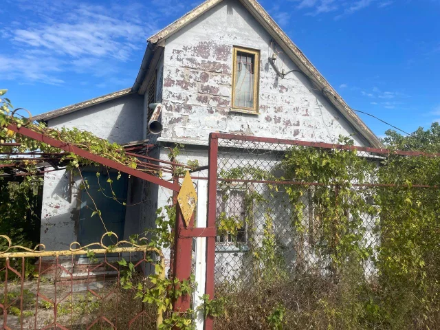 Фото: Продаётся дача в городе Мариуполь, СНТ «Зелёный Огонёк»